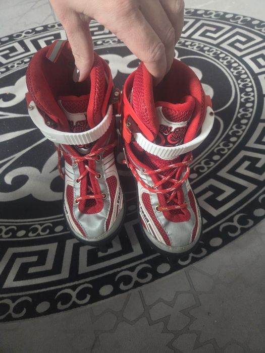 Продам коньки детские