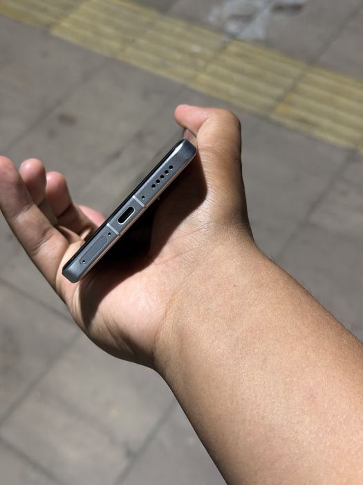 Vivo x200ultra 16/512 100%