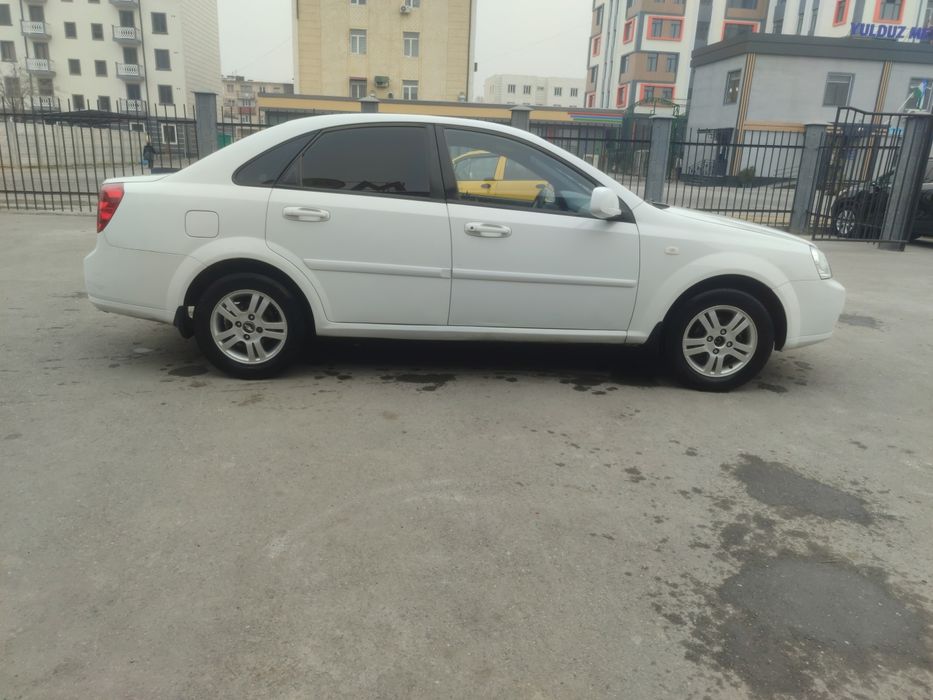 Lacetti Avtomat 2009yil 1.8 mator Kraska bor Pollik-chehol
4ta yumshoq