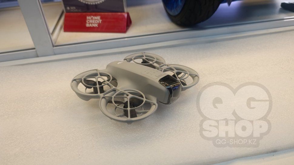 Квадрокоптер DJI neo