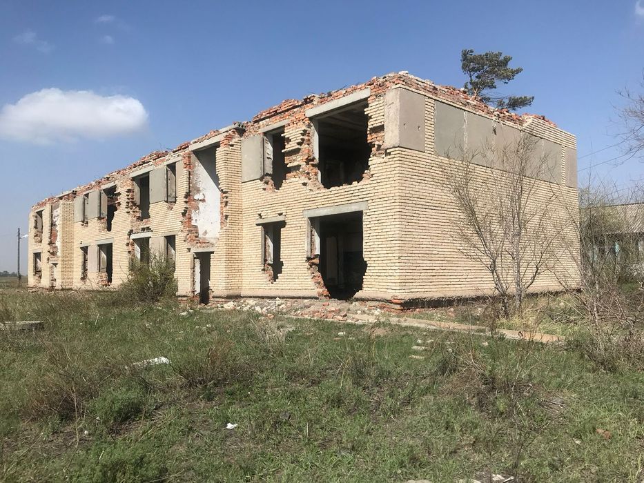 Продаётся здания на разбор