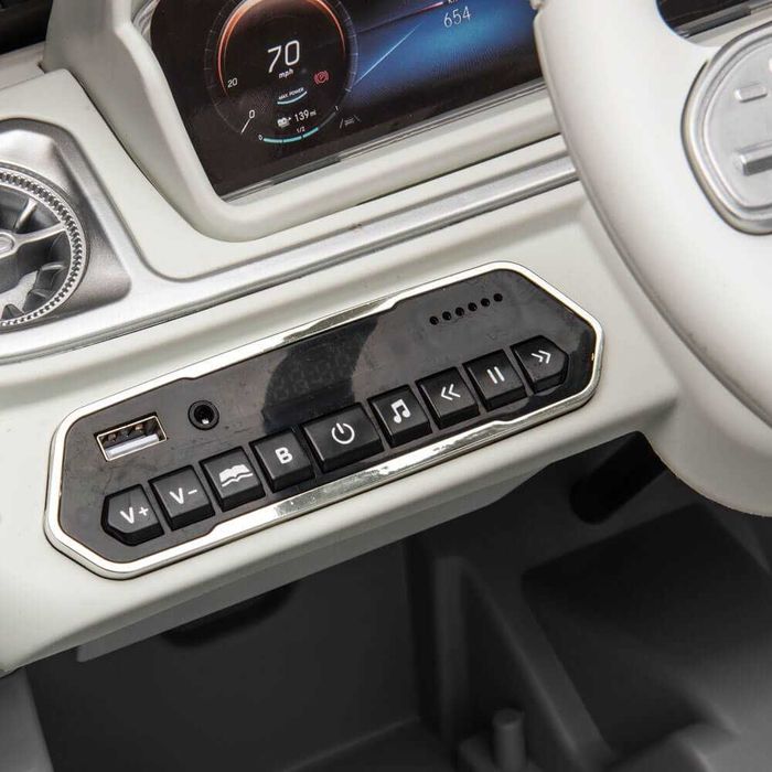 Masinuta electricaMercedes EQG Concept CADOU: NR AUTO PERSONALIZAT!