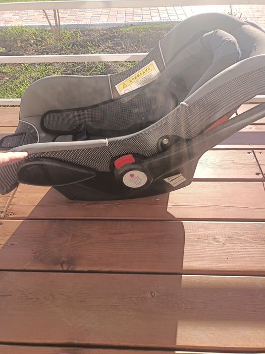 Продам детское автокресло до 13кг