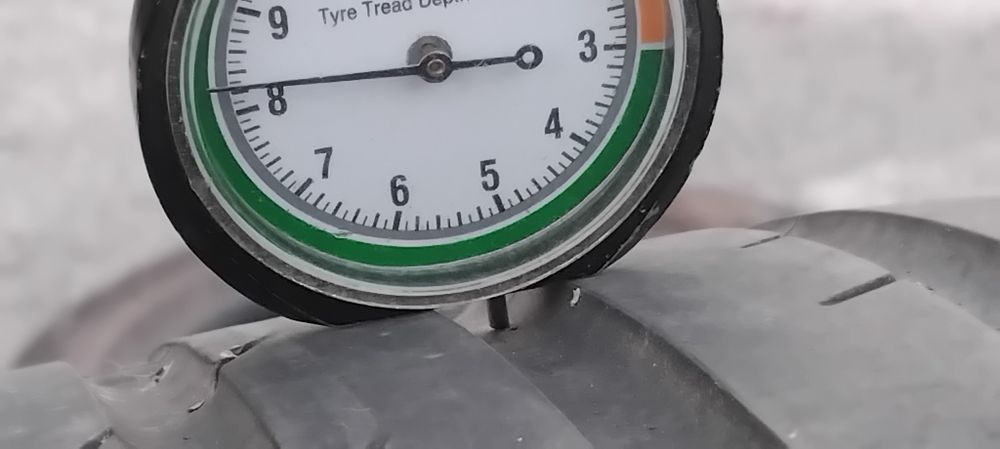 Гуми 225 50 16 Континентал Continental 2 броя. Нов внос. Не са нови!