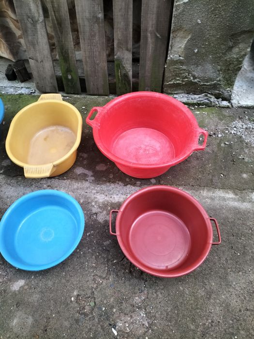 Продам пластиковые тазы