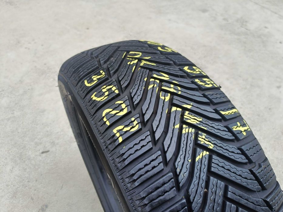 O anvelopa iarna 205 55 17 michelin alpin 6 profil 7,8 mm dot 3522