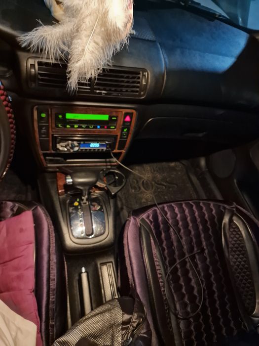 Продам Passat B5 1997г. 1.6литр автомат