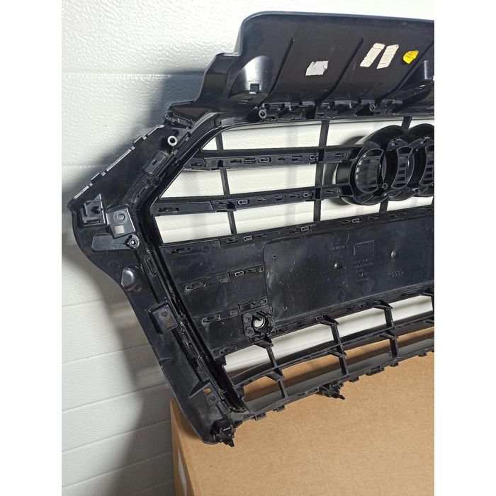 Предна решетка audi s3 a3 8v - 8v3853651ac