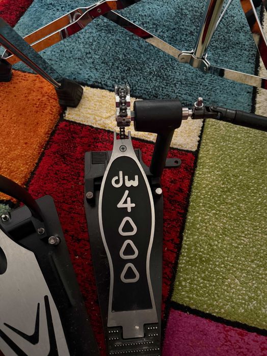 Pedala Dubla pentru tobe DW4000