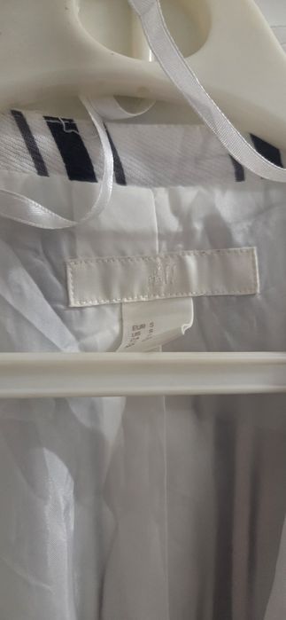 Sacou pentru femei H&m din vascoza 100%,stare foarte buna