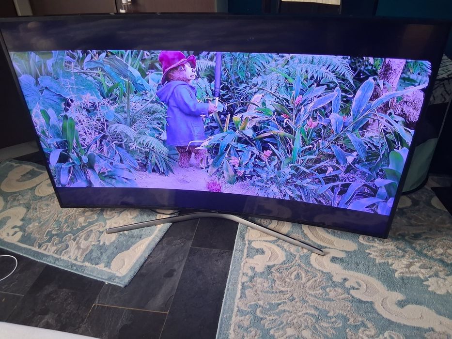 Vand televizor samsung model ue65ku6179u diagonala de 165