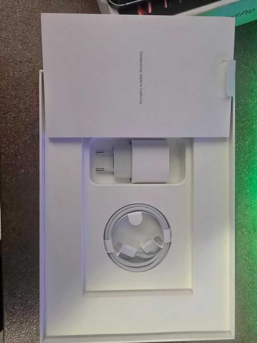 iPad Pro 11" (Gen 4, 2022) M2 | 256GB | Cellular (5G) | Ca Nou