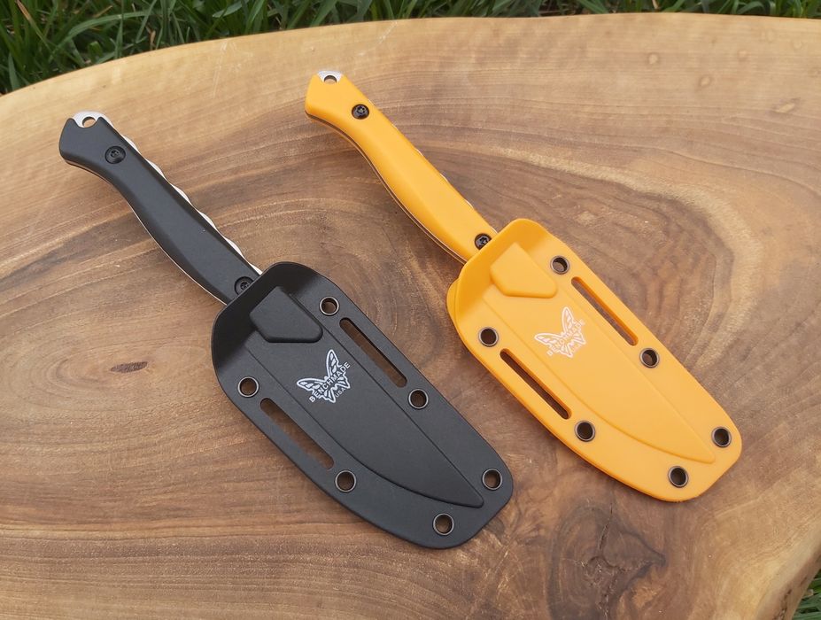 Компактен ловен нож Benchmade Flyway с кания, 2 цвята