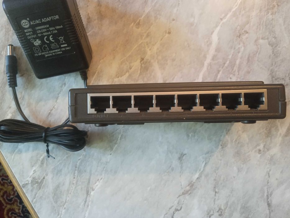 Коммутатор TP-LINK TL-SF1008D 8 Port