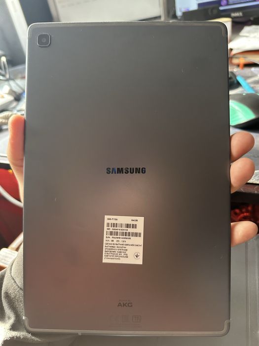 Планшет Samsung sm-T725