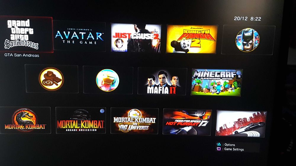 PS3 slim 500Gb modat +2 manete 80 jocuri instalate GTA V,Minecraft,NFS