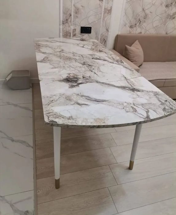 Продам стол раздвижной