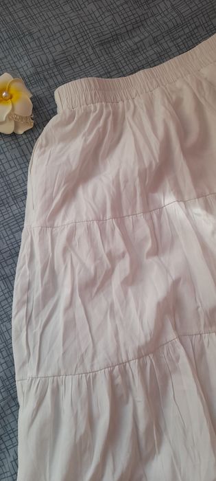 Юбка белые. Новые. Распродажа
