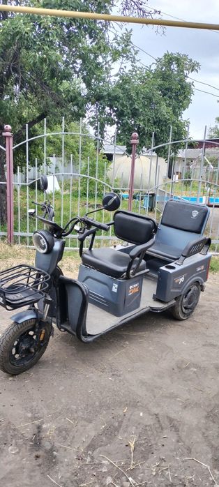 Продам электросамокат