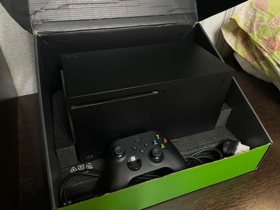 Xbox series X на 1 тб памяти