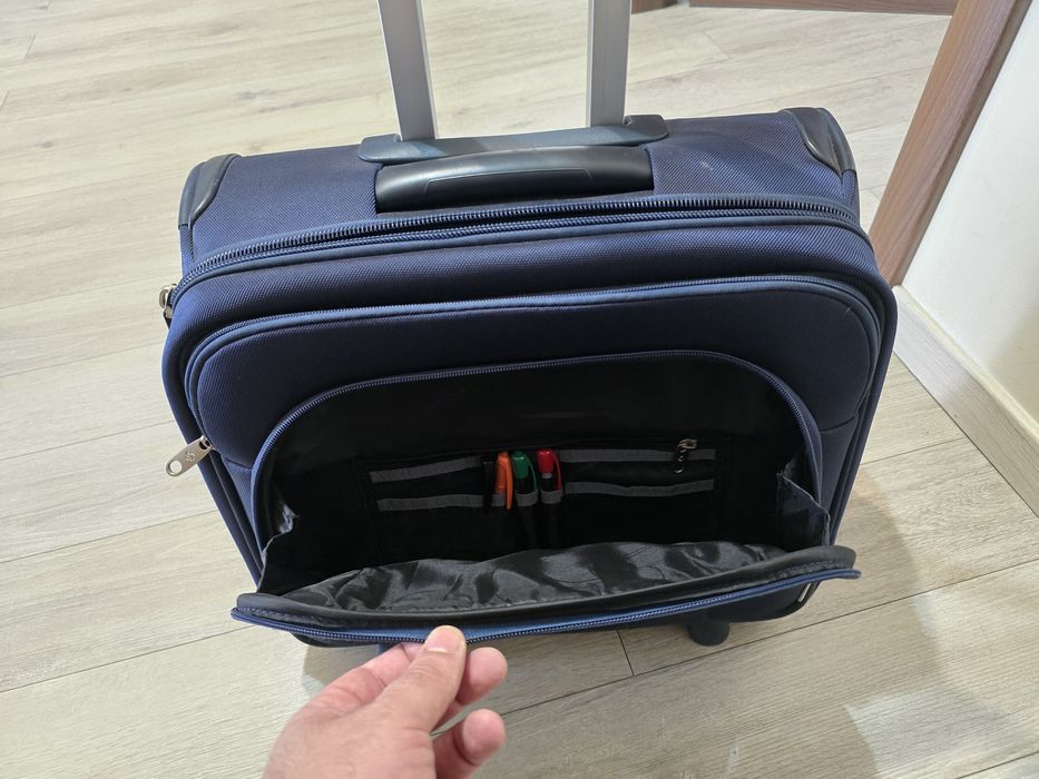Samsonite troller laptop 17" / bagaj mana avion 45x30x20