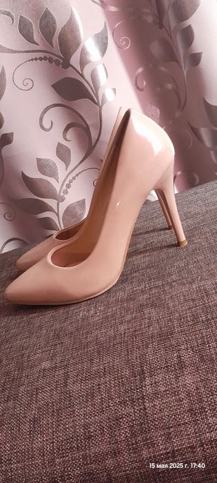 Продам туфли лодочки