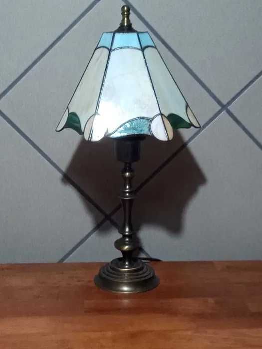 Veioza din bronz cu abajur Tiffany