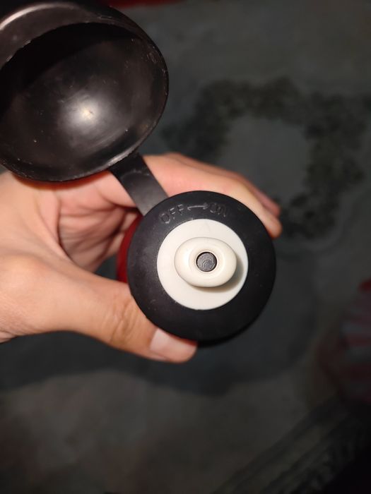 Спортивная бутылка для воды