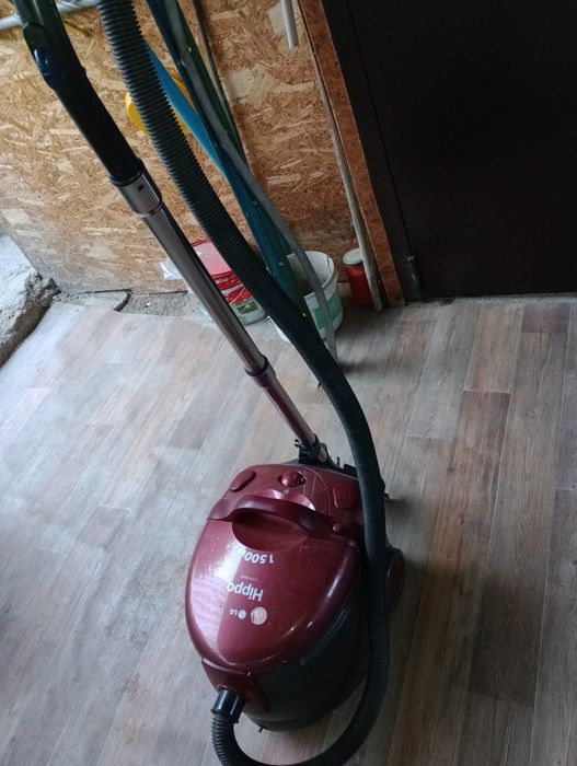 Продам пылесос LG