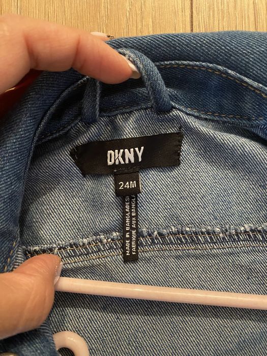 Яке за момиче  DKNY
