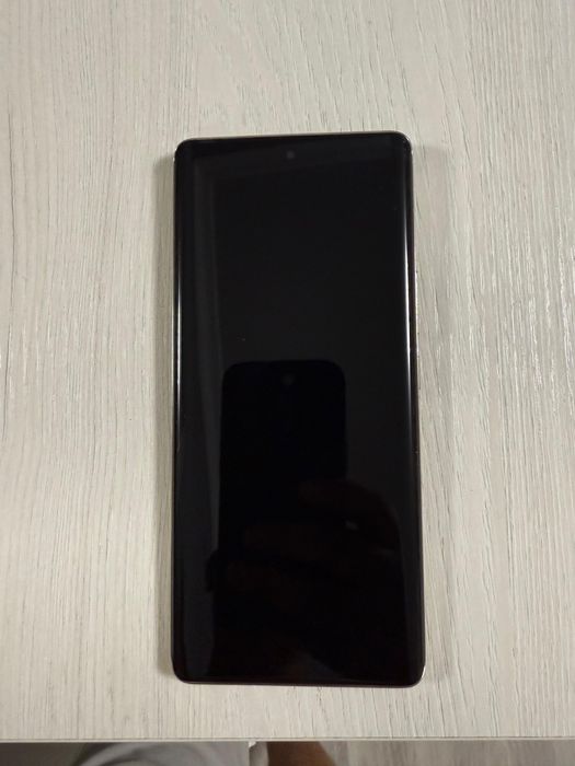 Продам смартфон андроид Infinix