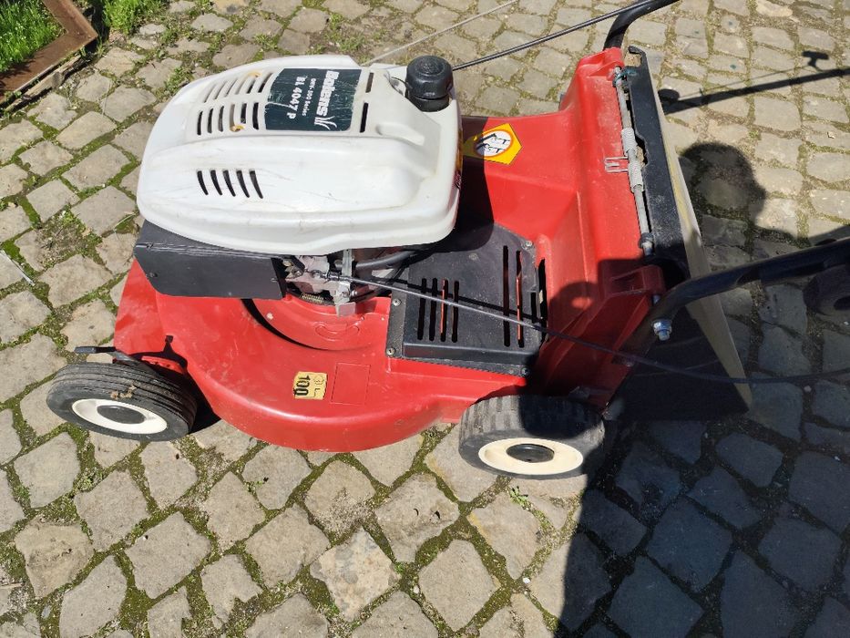 Бензинова косачка