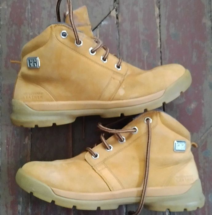Ботуши от овча кожа Helly Hansen с подплата, размер 41