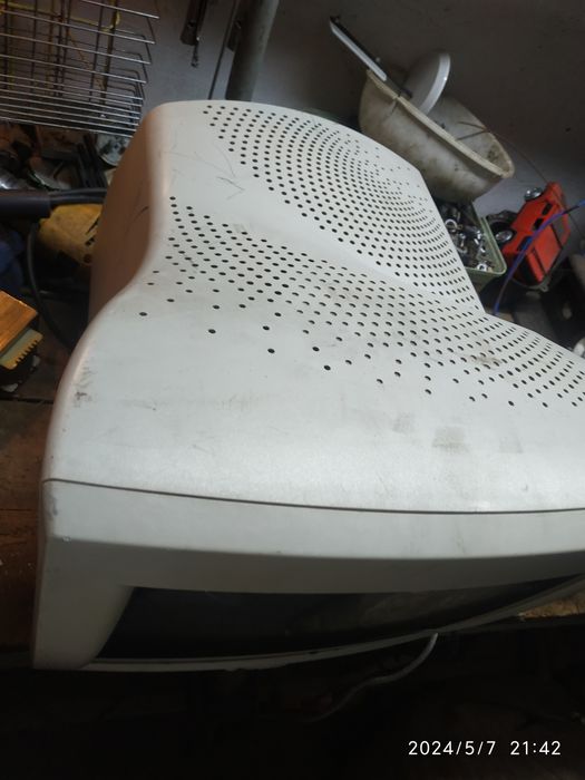 Цветной монитор.