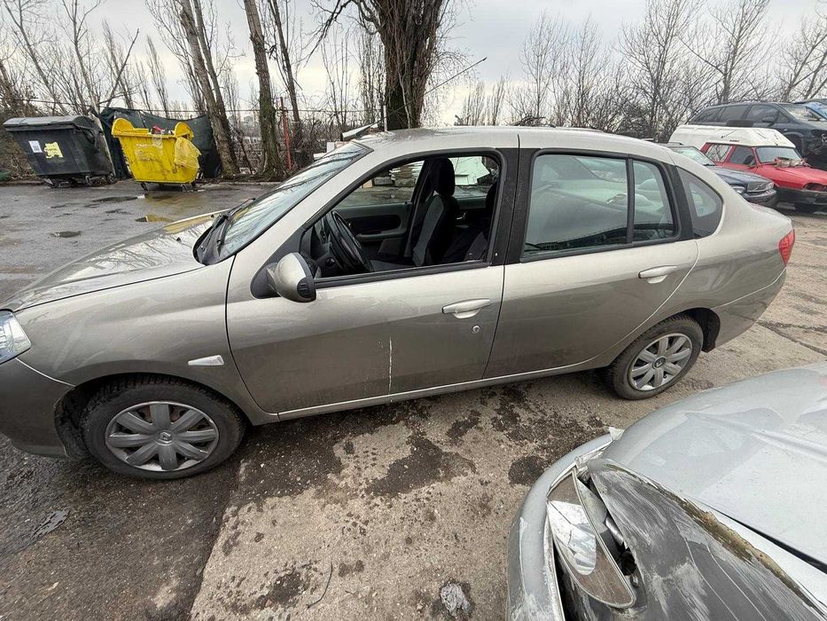 Dezmembrez Symbol Thalia 1.2 Benzina Din 2012 - Euro 5 - D4F-G7