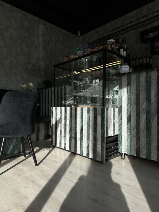 Холодильник витринный