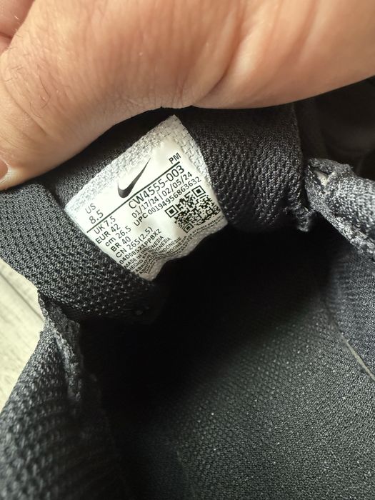 Маратонки Nike 42 номер