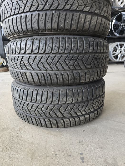 4 Броя 225/50/17 Pirelli 2x7mm 2x6,5mm