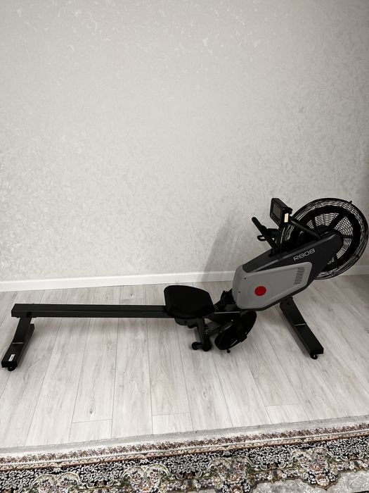 Гребной тренажёр