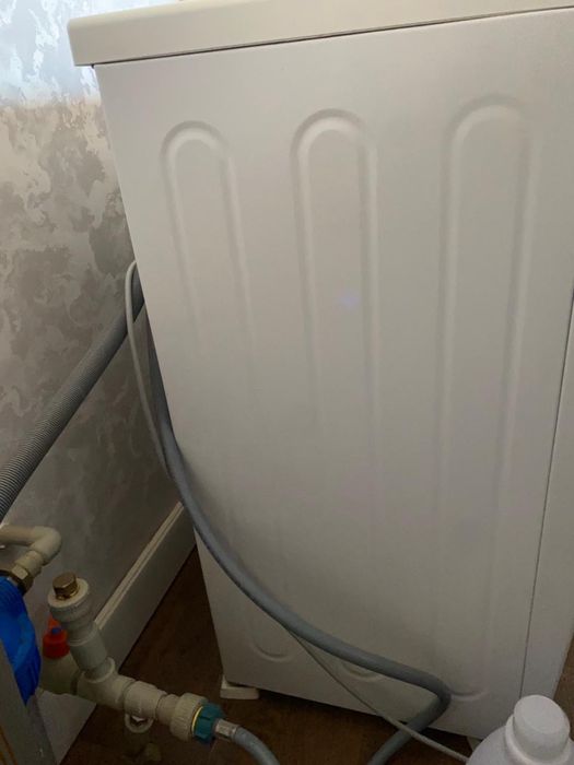 Срочно продам машинку автомат samsung