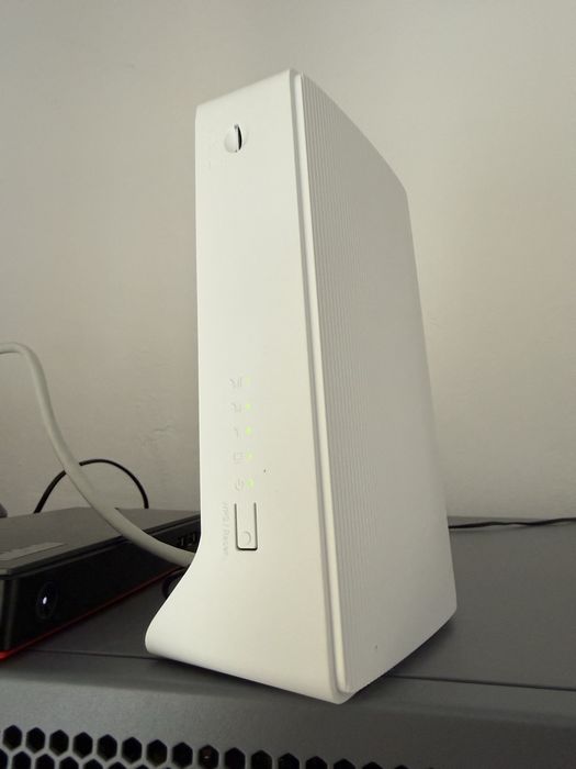 Router Mercusys 4G (nou, doar probat, liber de retea)
