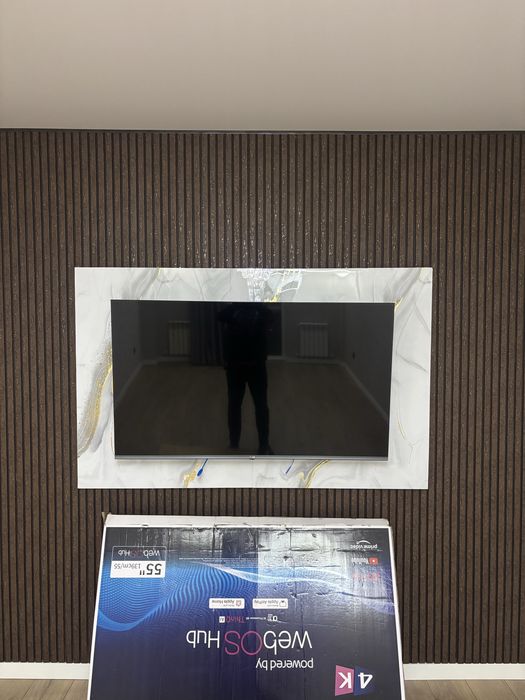 Телевизор LG 140/55