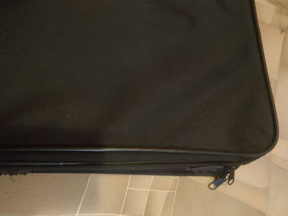 Кейс для ноутбука