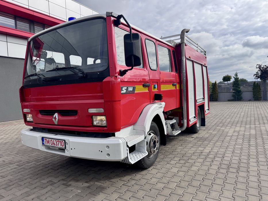 Masina de pompieri Renault Midlum 180, inmatriculata si echipata