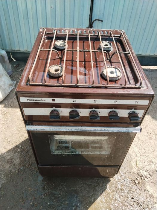 Продам газовую плиту