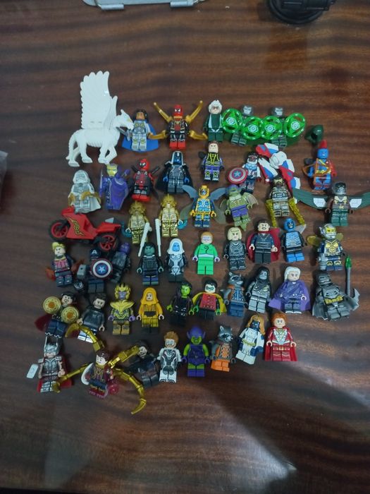 Лего фигурки супергерои