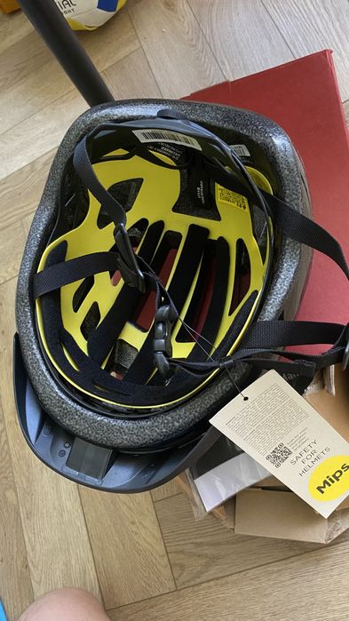 Шлем велосипед Specialized