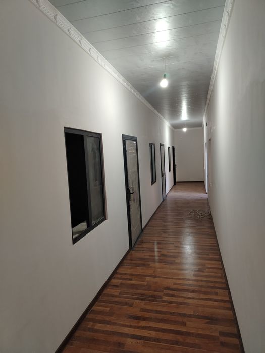 Odam yashamagan 3 sotixli zamonaviy yangi yevro remont pat kulyuch uy