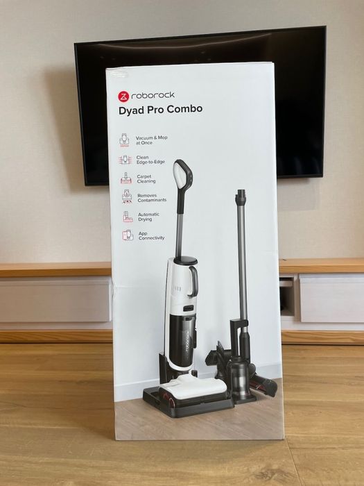 Моющий пылесос вертикальный Roborock Dyad Pro Combo