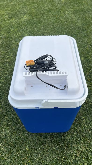 Хладилна чанта 30 L  12V